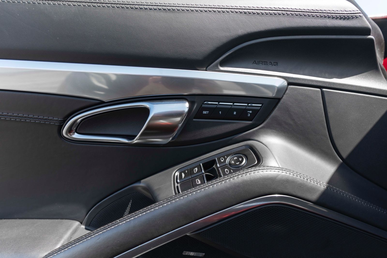 Fahrzeugabbildung Porsche 911 Carrera S Cabrio BOSE SPORT-CHRONO PASM NAV