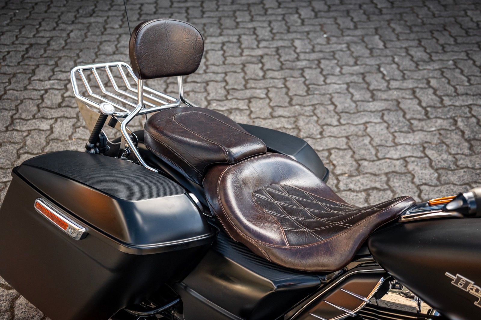 Fahrzeugabbildung Harley-Davidson Street Glide FLHX - JEKILL & HYDE -
