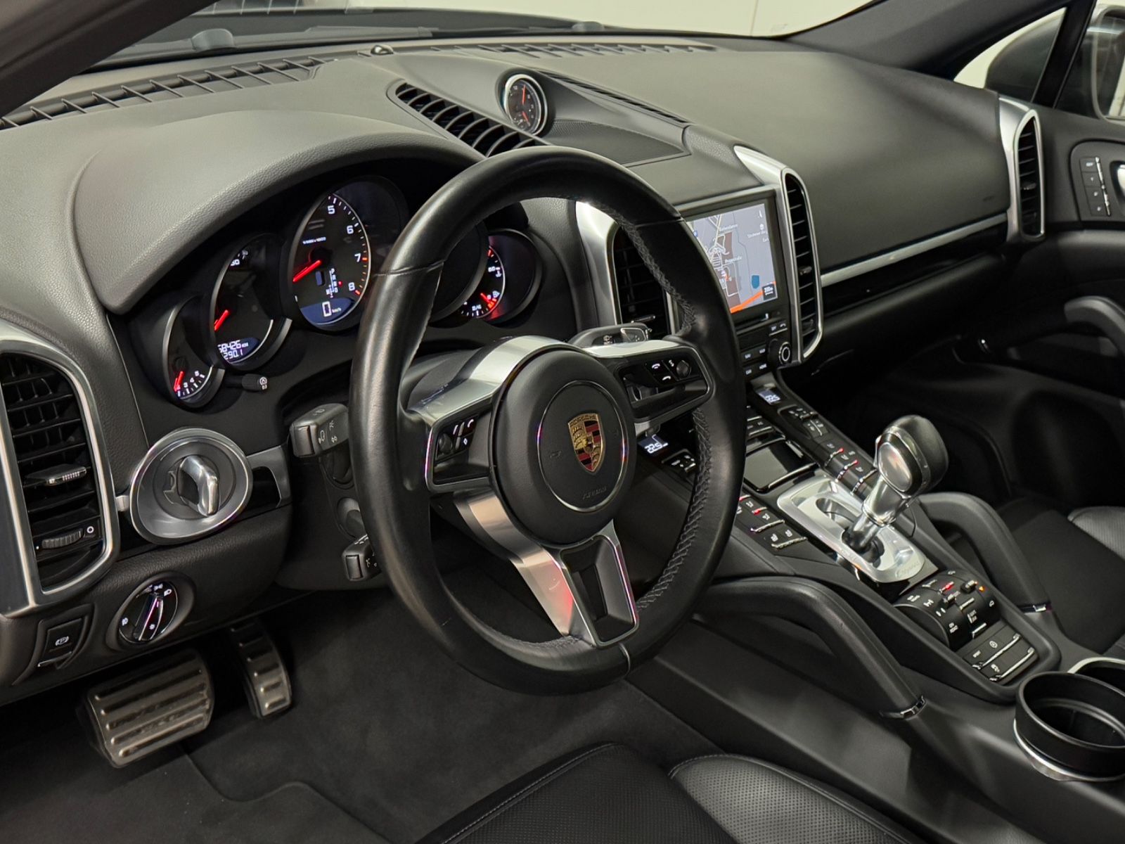 Fahrzeugabbildung Porsche Cayenne S/Pano/R.Kamera/R21 Turbo Rad/Bose