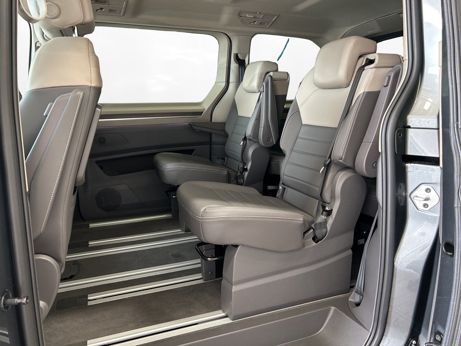 Volkswagen T7 Multivan - Bild 11