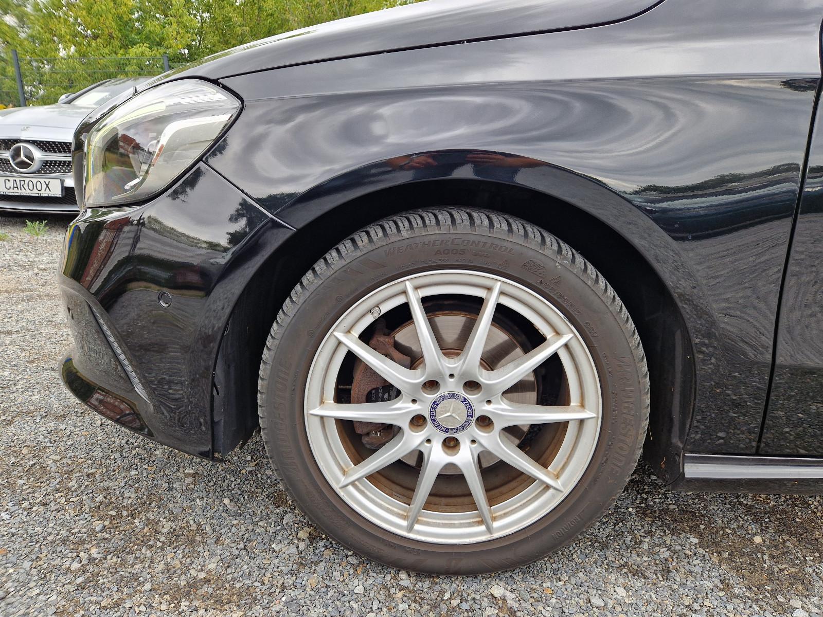 Mercedes-Benz A 180 Urban Automatik SZH LED