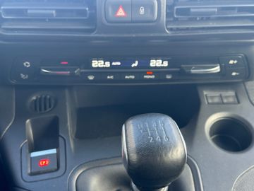 Citroën Berlingo M PT110 Feel | Navi - SH - RCam - TW