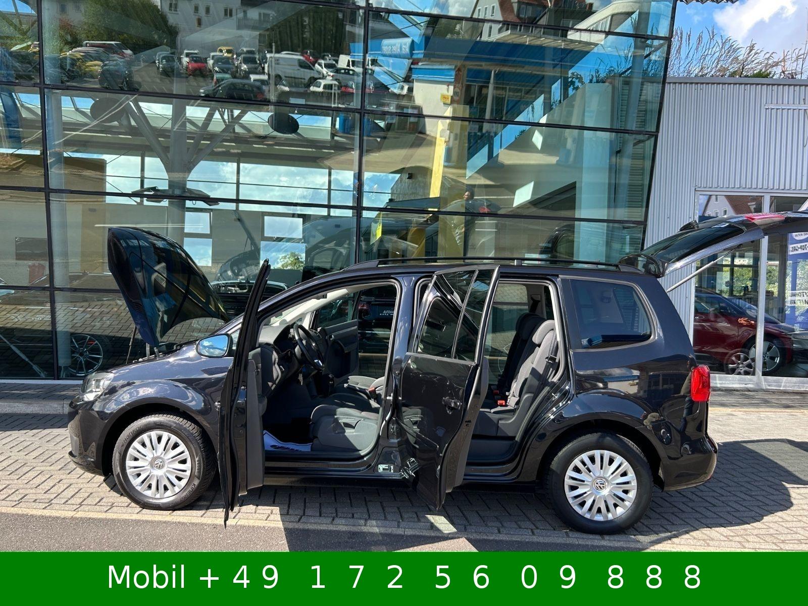 Volkswagen Touran 2011 — photo 21