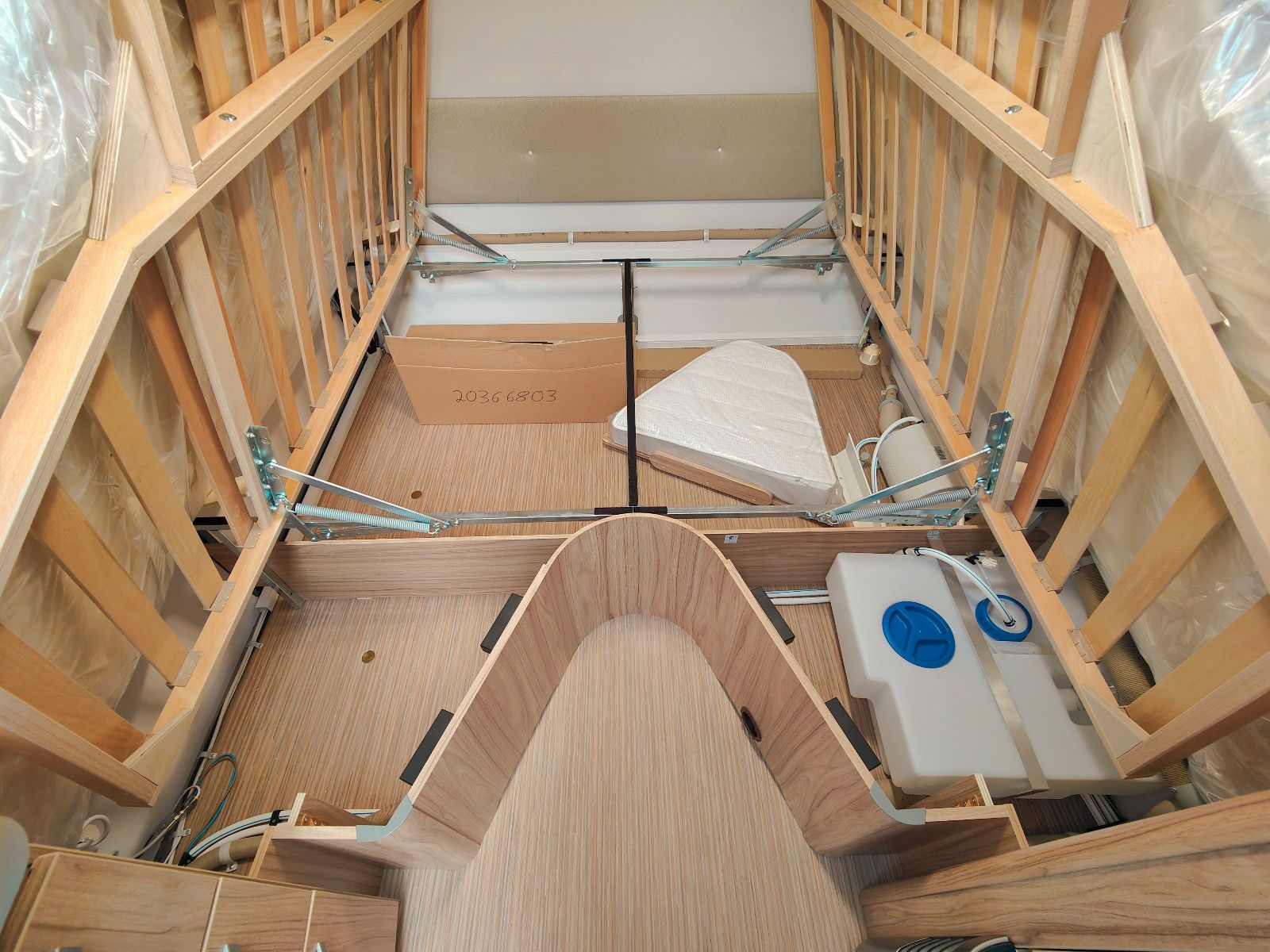 Fahrzeugabbildung HYMER / ERIBA / HYMERCAR Feeling 442 - 6.824€ Sparen!!!