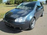 Volkswagen Golf V Lim. Tour - Gebrauchtwagen bis 2.500 Euro