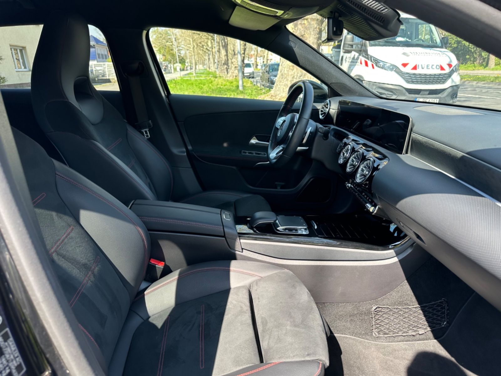 Fahrzeugabbildung Mercedes-Benz A 200 AMG*Keyless*360°Kamera*SHZ*MBUX*LED*