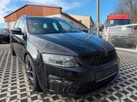 Skoda Octavia 2.0TSI RS Combi*DAB*DSG*Xenon*Navi*Leder