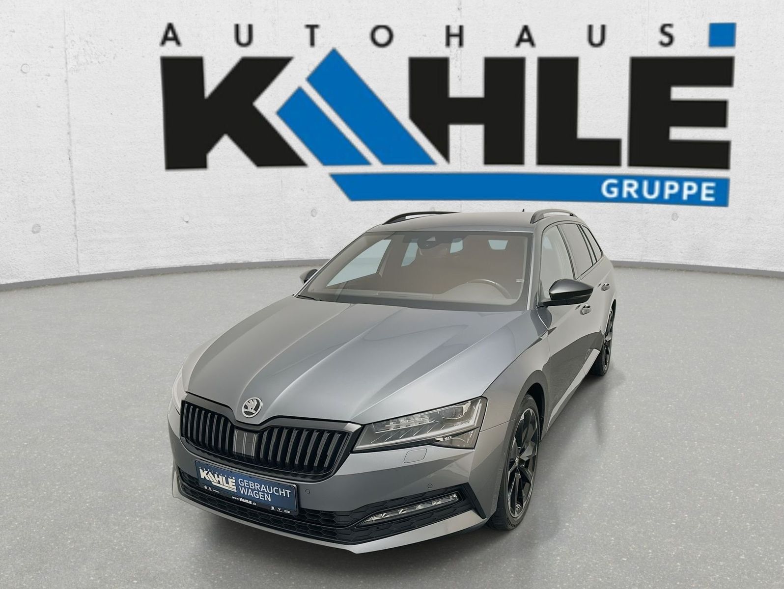 Skoda Superb Combi 2.0 TDI DSG Sportline CarPlay ACC imagem 2