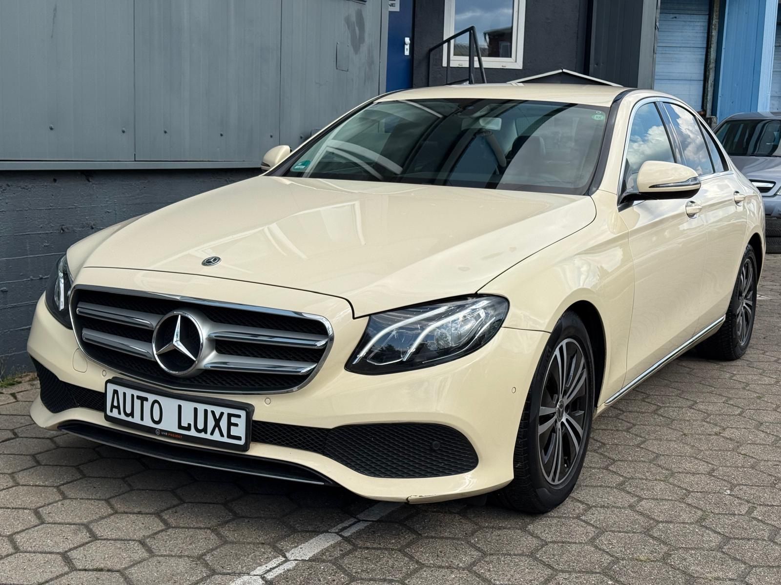 Mercedes E 220 - 1