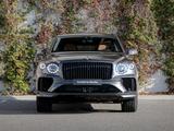 Bentley Bentayga EWB Azure V8 4.0 550hp - graue Bentley Bentayga