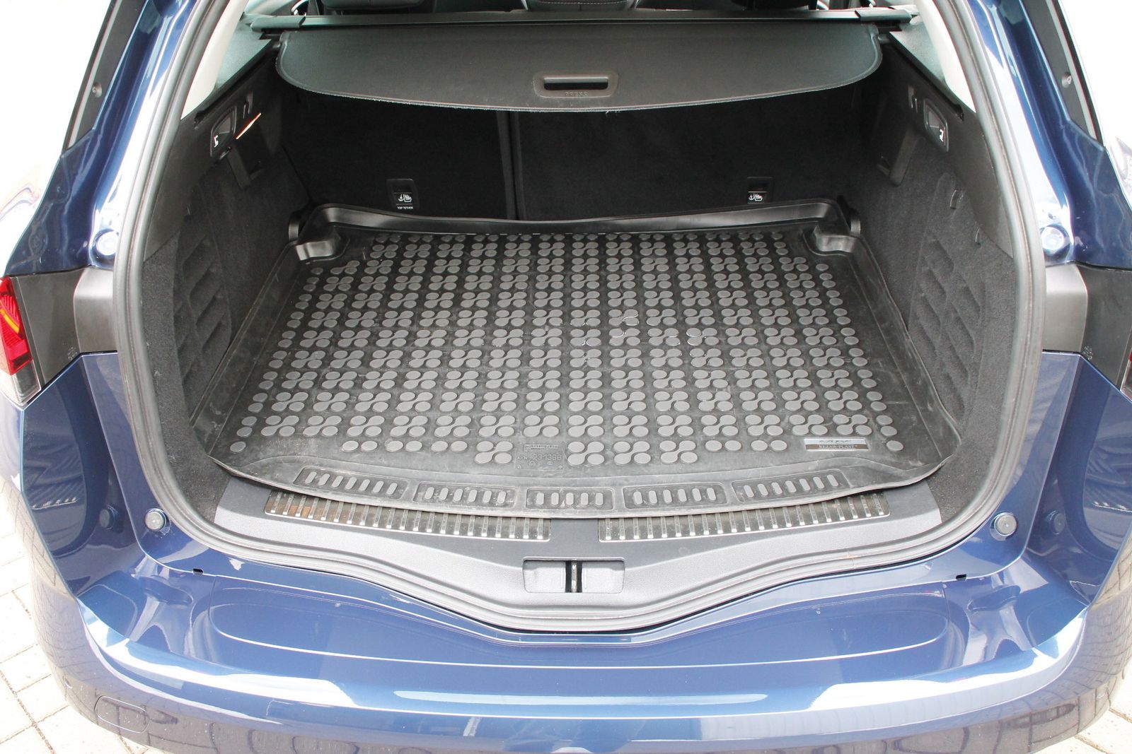 Fahrzeugabbildung Renault Megane IV Grandtour Intens