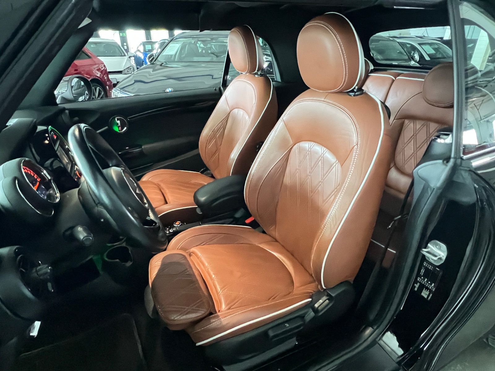Fahrzeugabbildung MINI Cooper CABRIO AUTOMATIK NAVI LED LEDER CHESTER