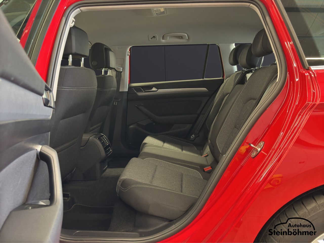 Volkswagen Passat Variant - Bild 15