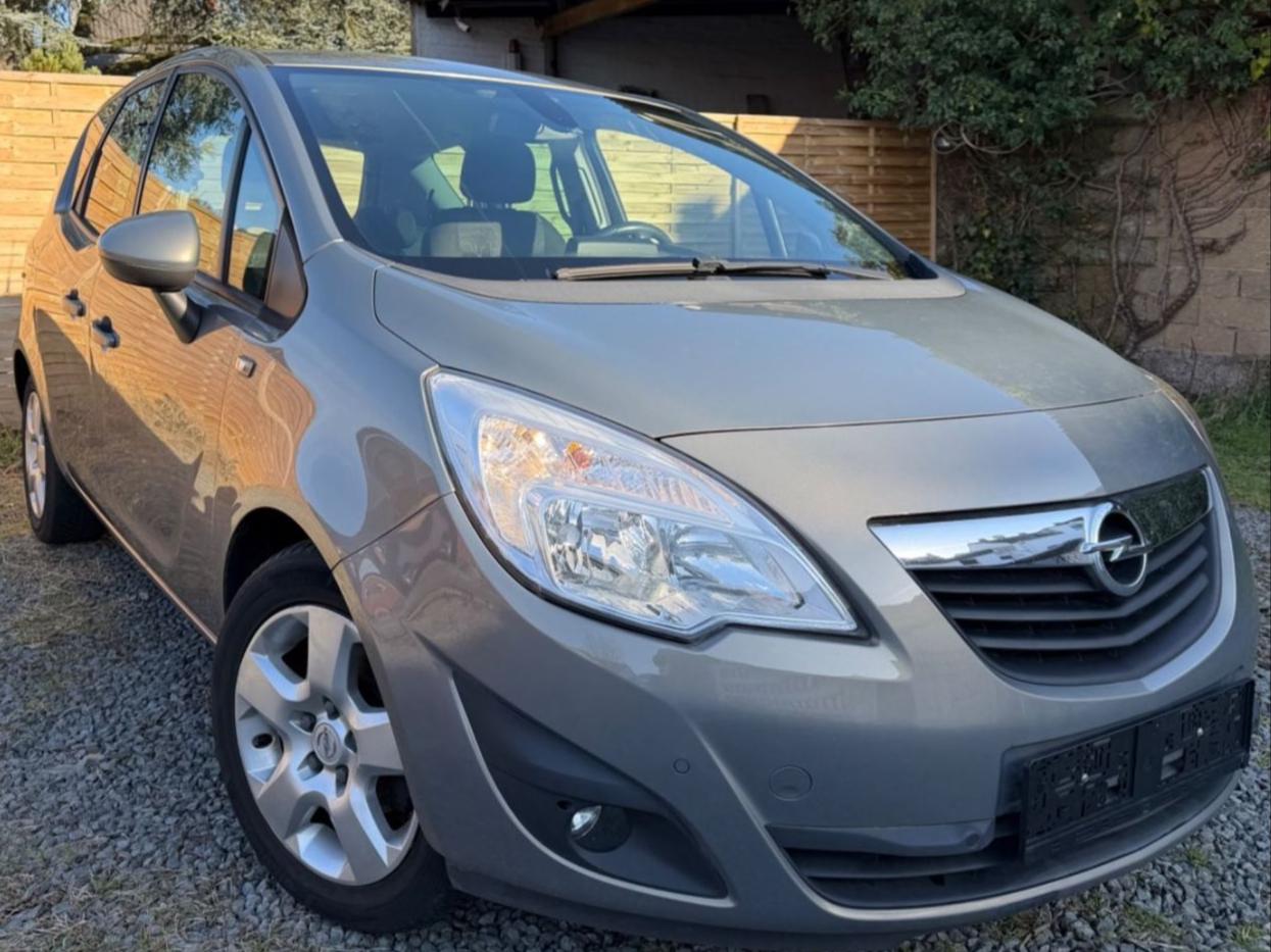 Opel Meriva B Edition*NAVI*PDC*KLIMA*MFL*TEMPO*EFH*