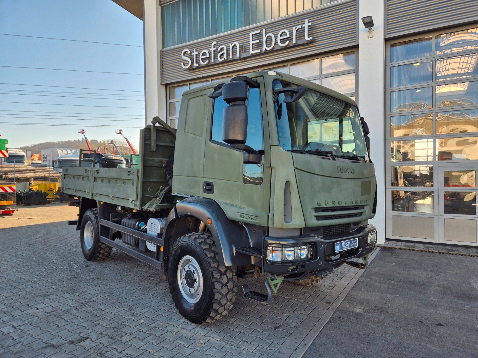 Fahrzeugabbildung Iveco Eurocargo 100E22 4x4 Pritsche