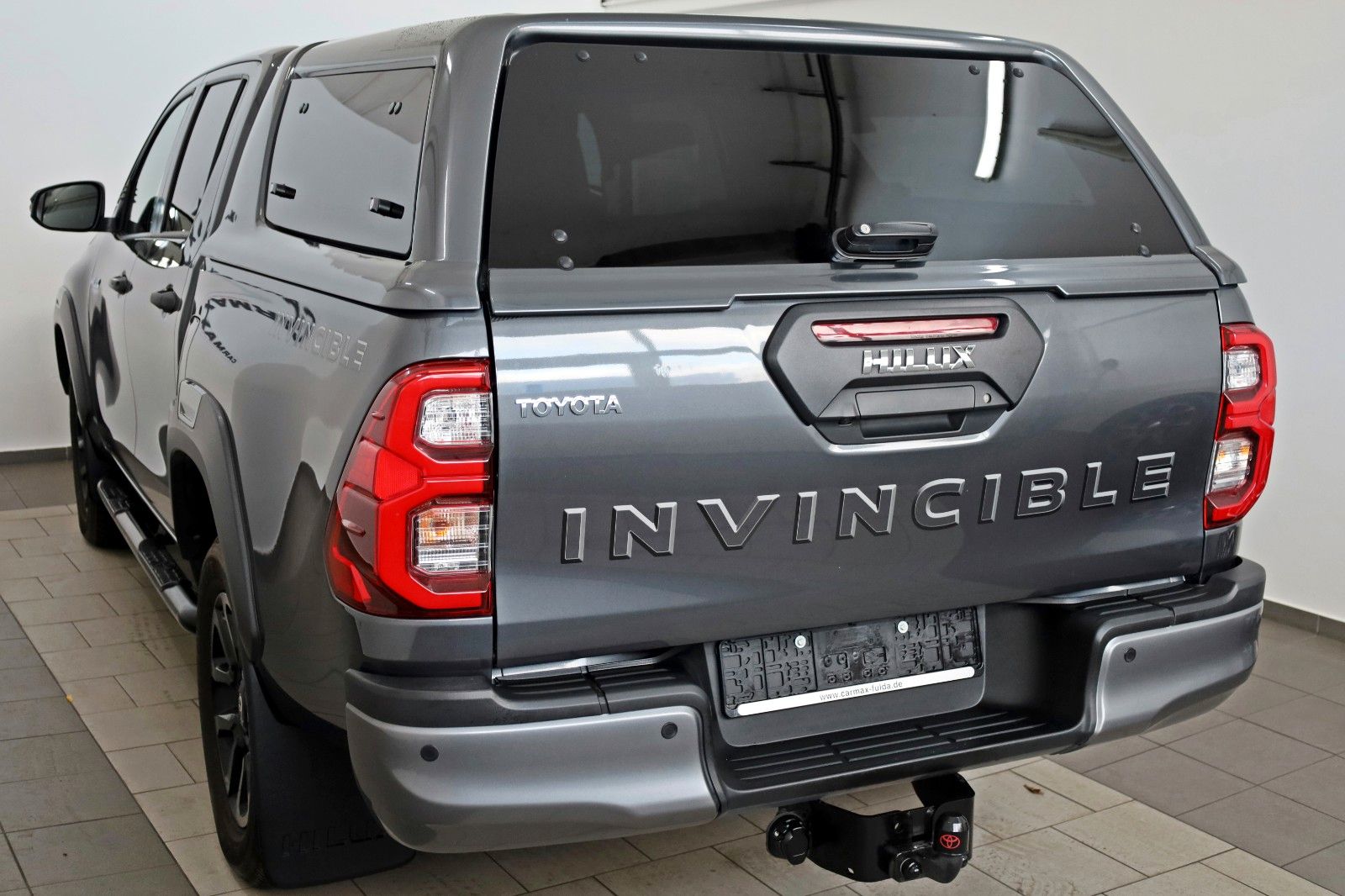 Fahrzeugabbildung Toyota Hilux 2.8 D-4D Invincible,HardTOP,8xAluräder,AHK