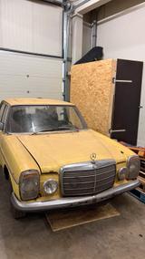 Mercedes-Benz Mercedes Benz W114 230.6 Strich Acht - aus 1970: Mercedes