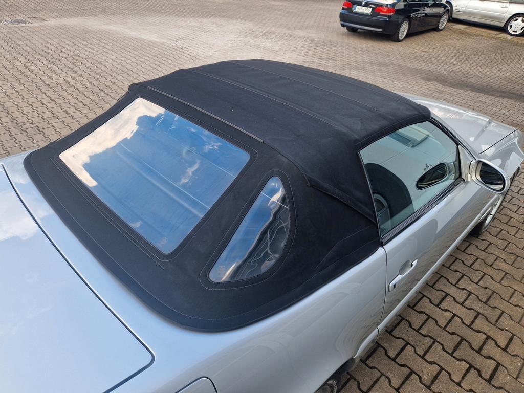 Mercedes-Benz SL 320