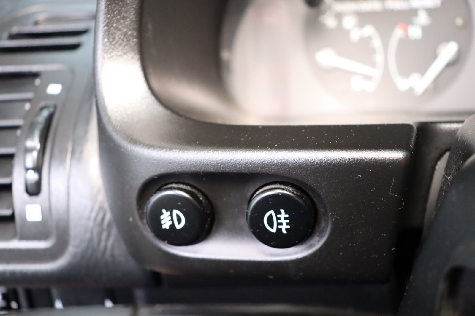 Fahrzeugabbildung Mazda MX-3 1.6 16V * Schiebedach * 1.Hand