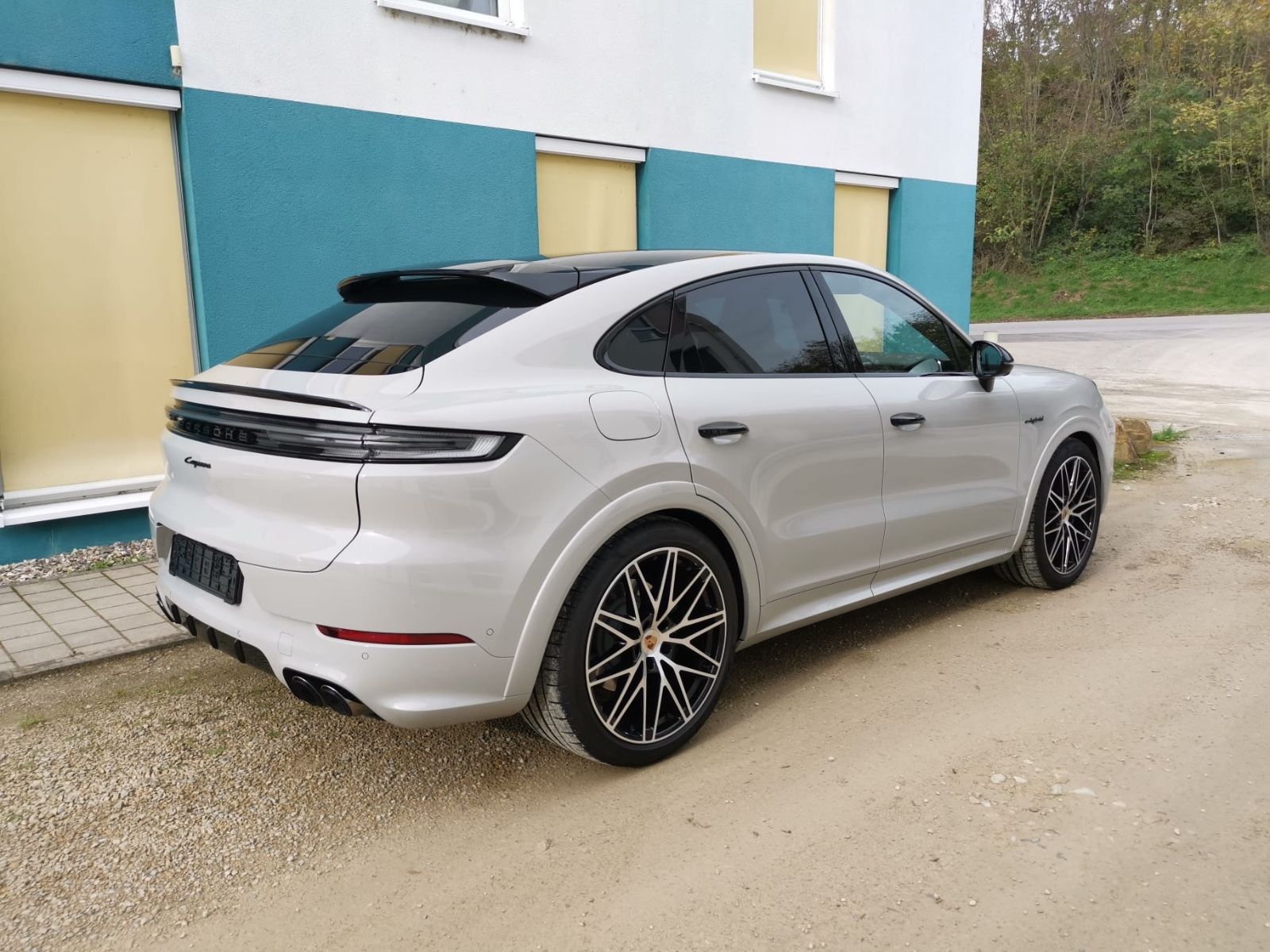 Porsche Cayenne E-Hybrid Coupe*SportDesign*KREIDE*BEIGE* imagem 3