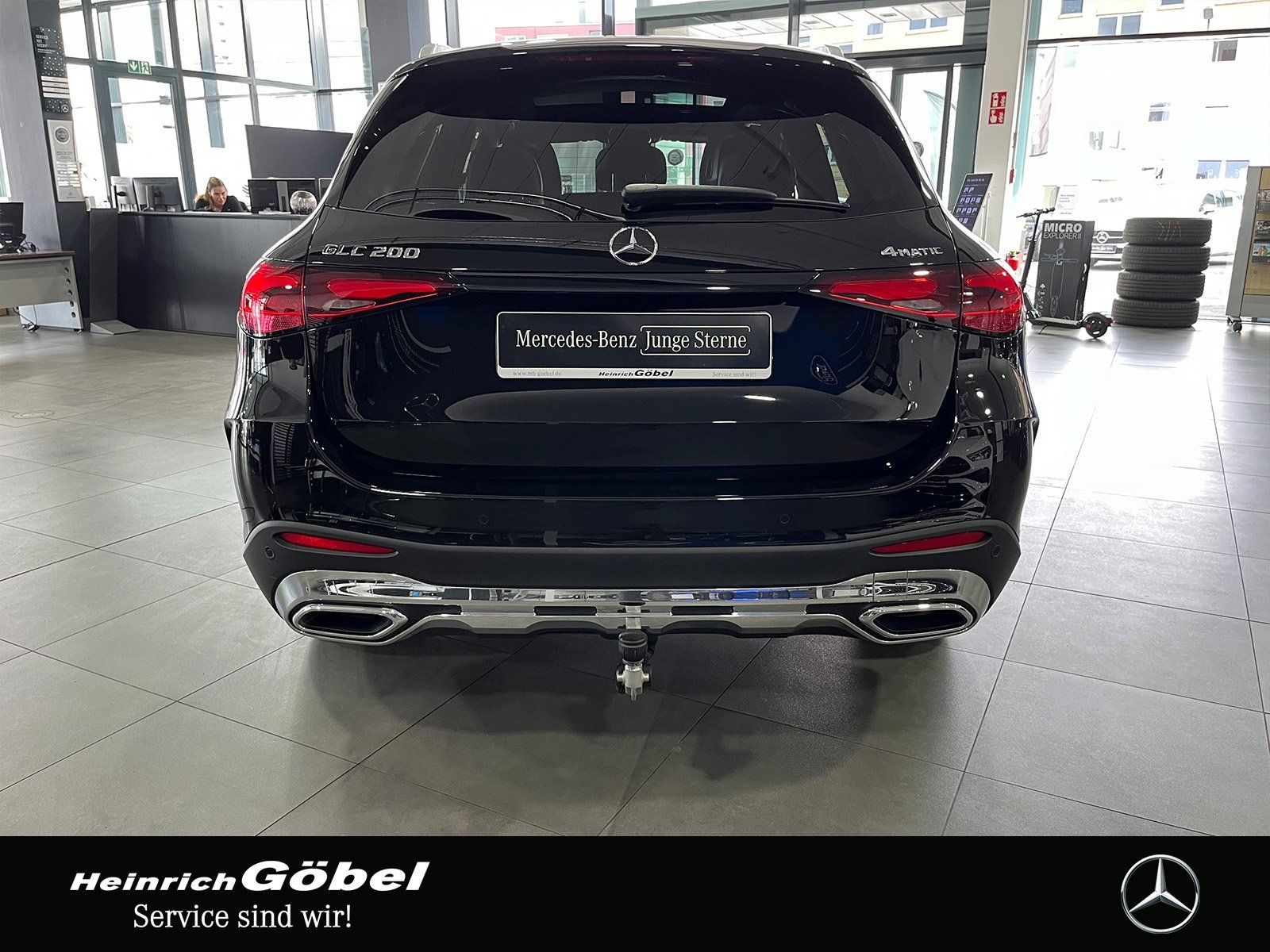 Fahrzeugabbildung Mercedes-Benz GLC 200 4M EDITION-AMG+AHK+PANO+AMBIENTE+KAMERA