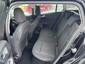 Ford Focus Turnier 1.5 Active X NaviAHK