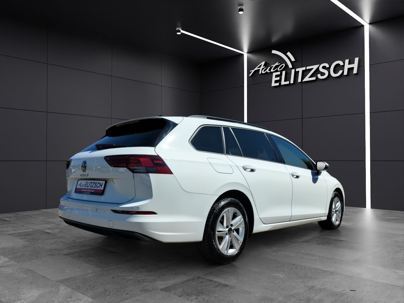 Fahrzeugabbildung Volkswagen Golf VIII Variant TDI Life LED Navi AID ACC PDC