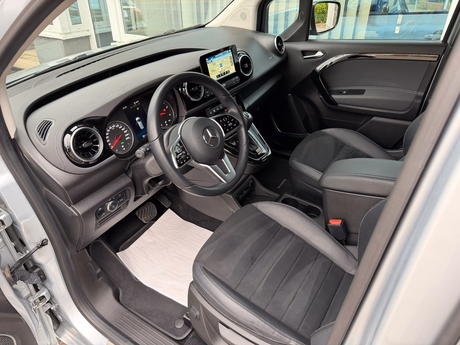 Mercedes-Benz T-Klasse T 180 d Edition+LED+Kamera+Navi+KeyGo+, миниатюра 16