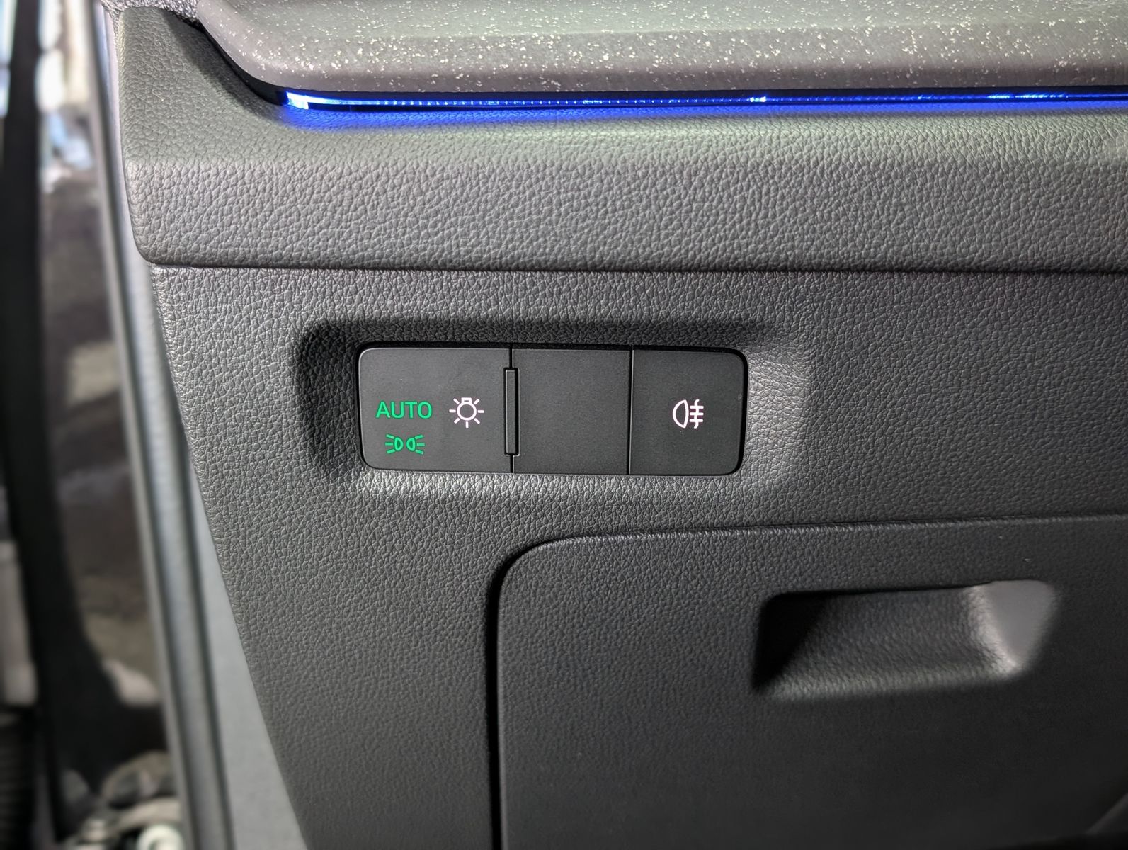 Fahrzeugabbildung SKODA Octavia 1.5 TSI mHEV Style ACC AHK 5J.-Garantie