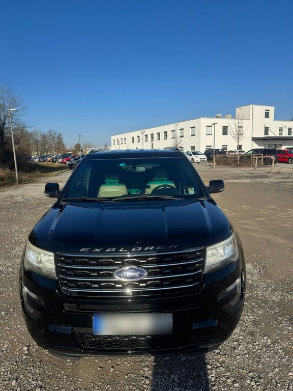 Image of Ford Explorer
