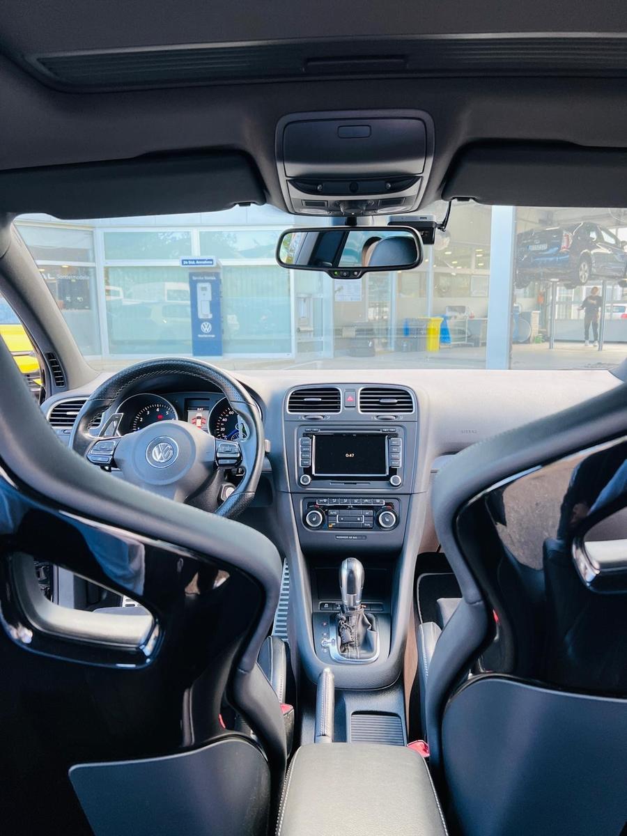 Volkswagen Golf VI R 4Motion, 450PS,Schalensitze