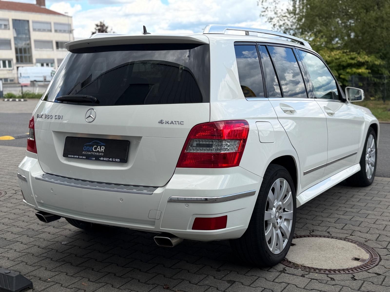 Mercedes-Benz GLK 350 CDI Sport V6 224 ch BVA 4Matic / Toit panoramique / Cuir / Bi-Xénon / Jantes 20"
