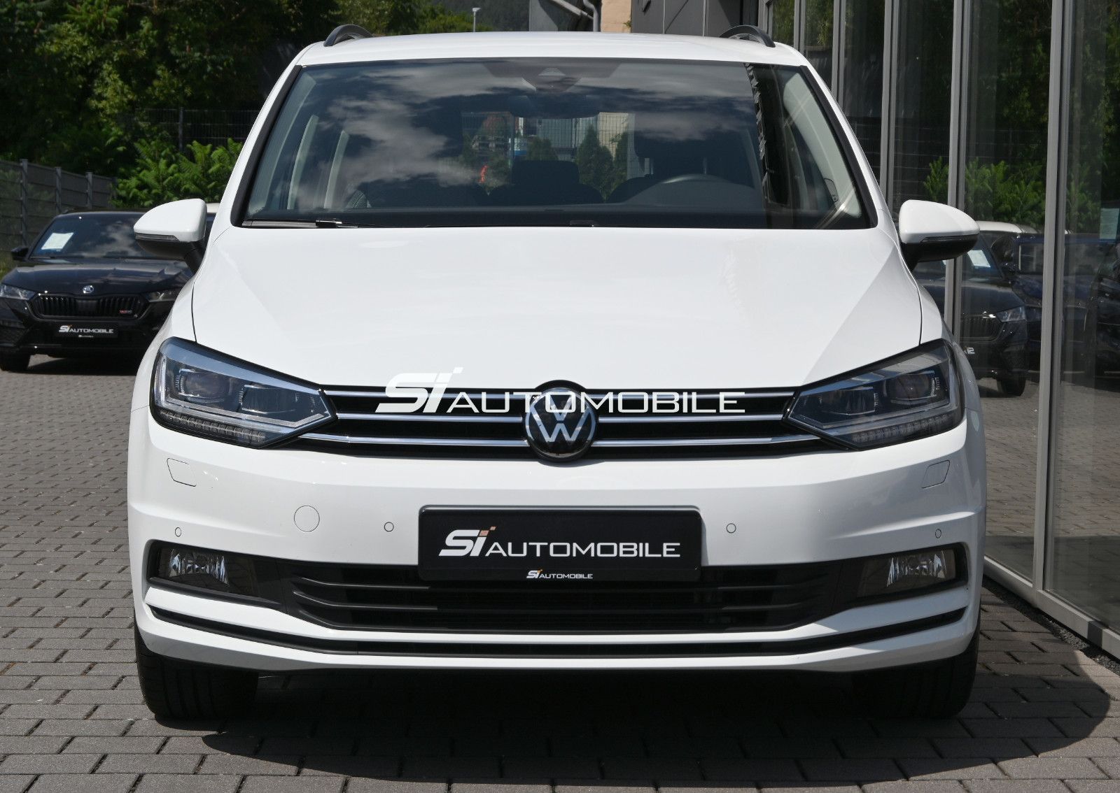 Fahrzeugabbildung Volkswagen Touran 2.0 TDI DSG °ACC°AHK°DYNAUDIO°7-SI°STHZ°