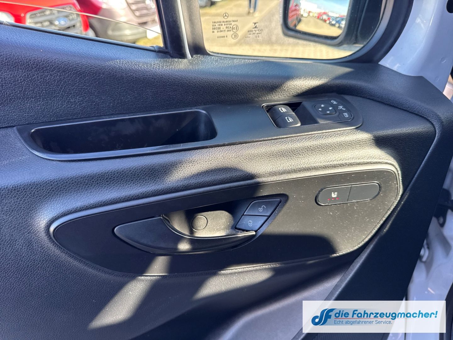 Fahrzeugabbildung Mercedes-Benz Sprinter Kasten 317 CDI L2 Automa. Navi CarPlay