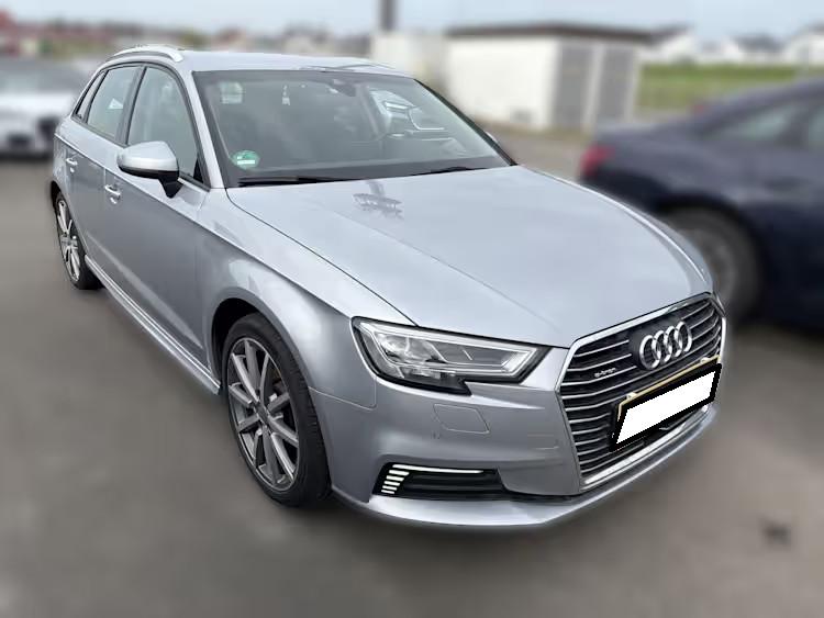 Audi A3 Sportback 40 e-tron sport ACC