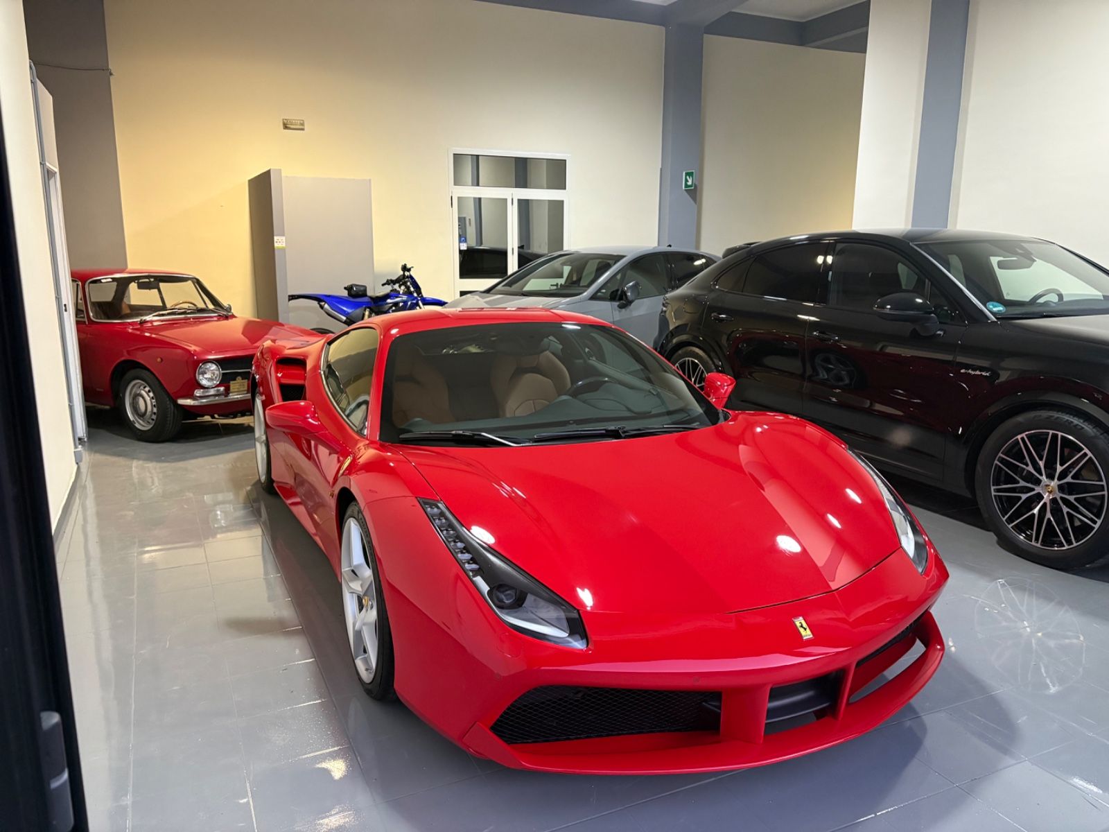FERRARI 488 GTB
