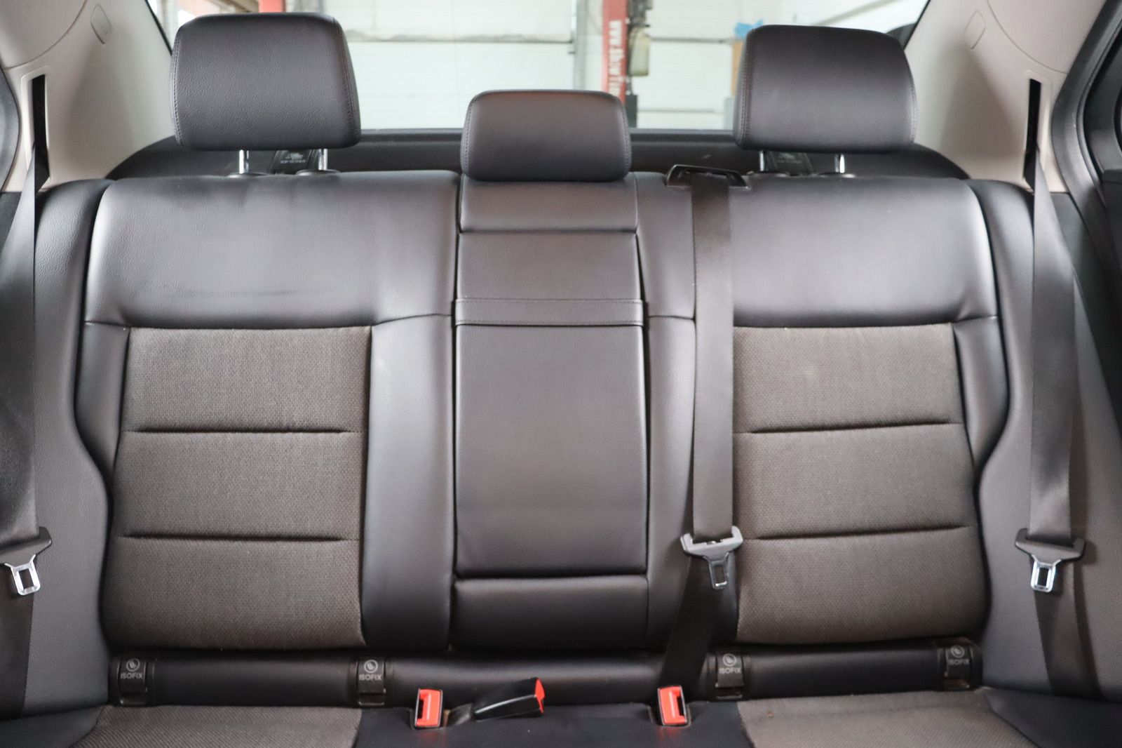 Fahrzeugabbildung Mercedes-Benz E 200 AVANTGARDE * Xenon * HU/AU 07.26