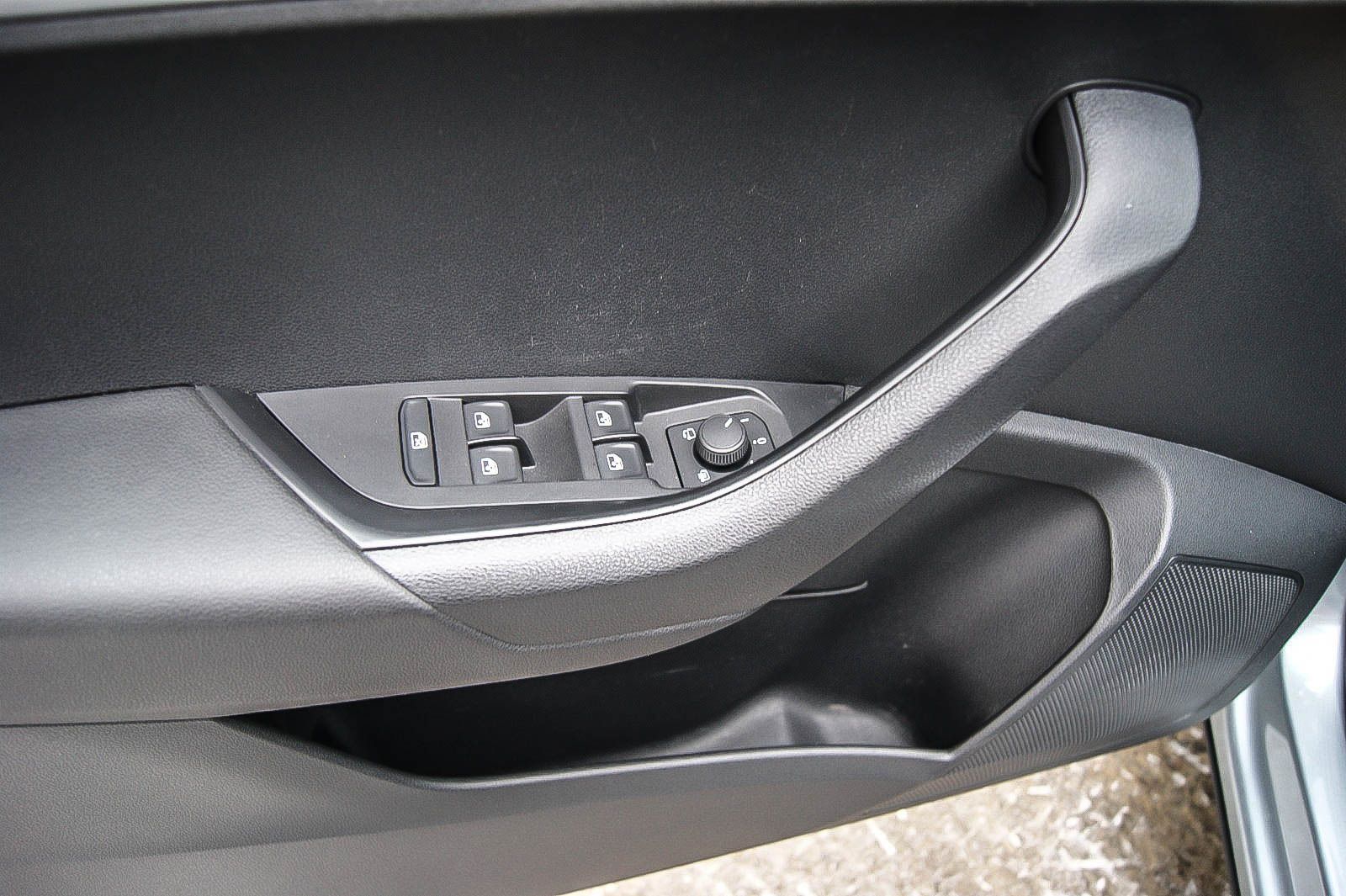 Fahrzeugabbildung SKODA Karoq 16TDI DSG Ambition ANHÄNGERKUPPLUNG 1.HAND