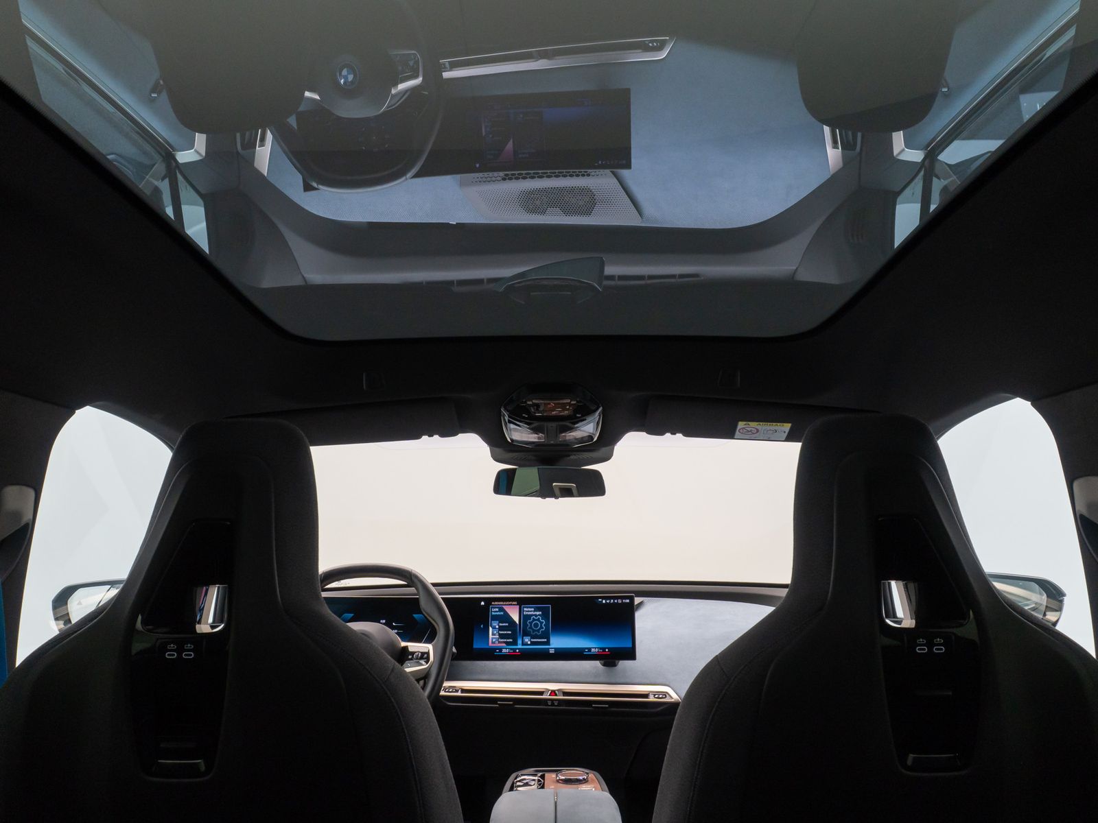 Fahrzeugabbildung BMW iX xD40 SkyLounge H/K 360° Laser ACC DAB 22Zoll
