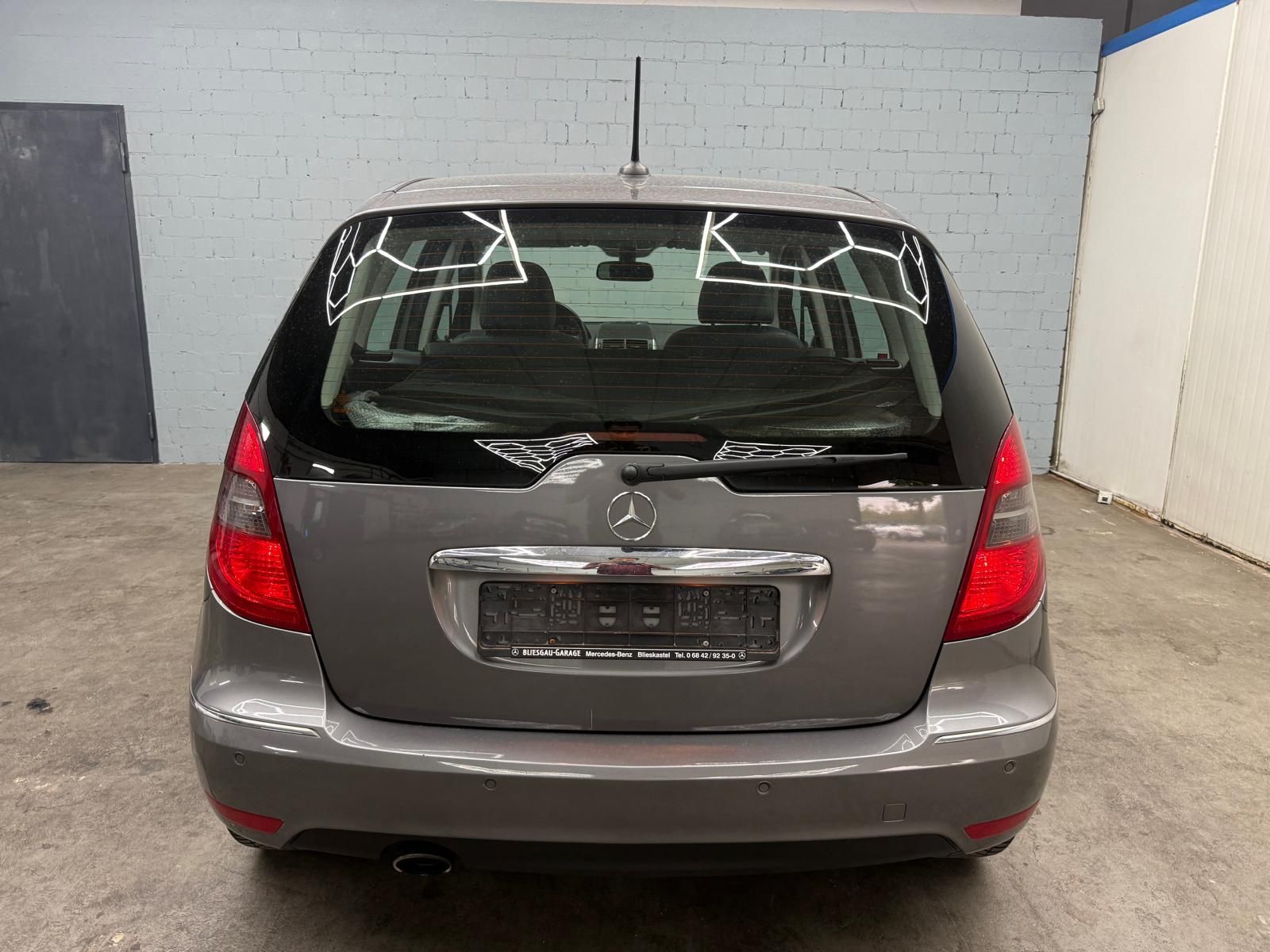 Mercedes-Benz A 160 BlueEFFICIENCY  PANORAMA | KLIMA | PDC – Bild 7