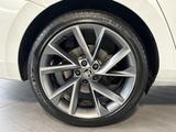 Skoda Superb Combi 2.0 TDI DSG Sportline NAV+LED+ACC - : Weiß, Sportsitze