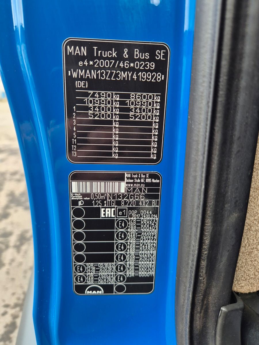 Fahrzeugabbildung MAN TGL 8.220 4x2 BL Doka 7 Sitze AHK Klima Standh.