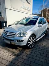 Mercedes-Benz Mercedes Benz ML 420 - Mercedes-Benz ML 420 mit Diesel-Antrieb