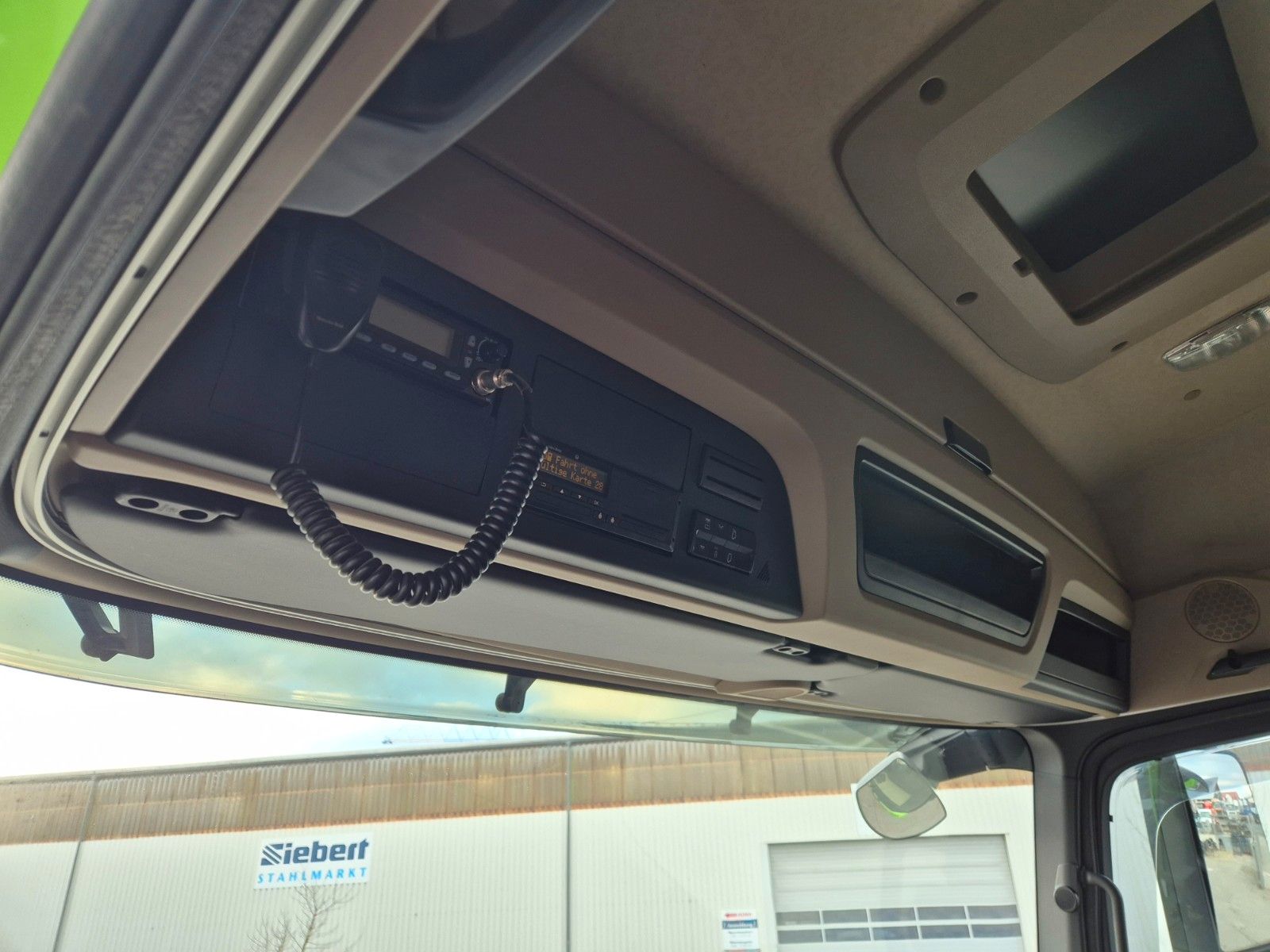 Fahrzeugabbildung Mercedes-Benz Arocs 2548 L 6x2/4 HAD Palfinger T20A AHK