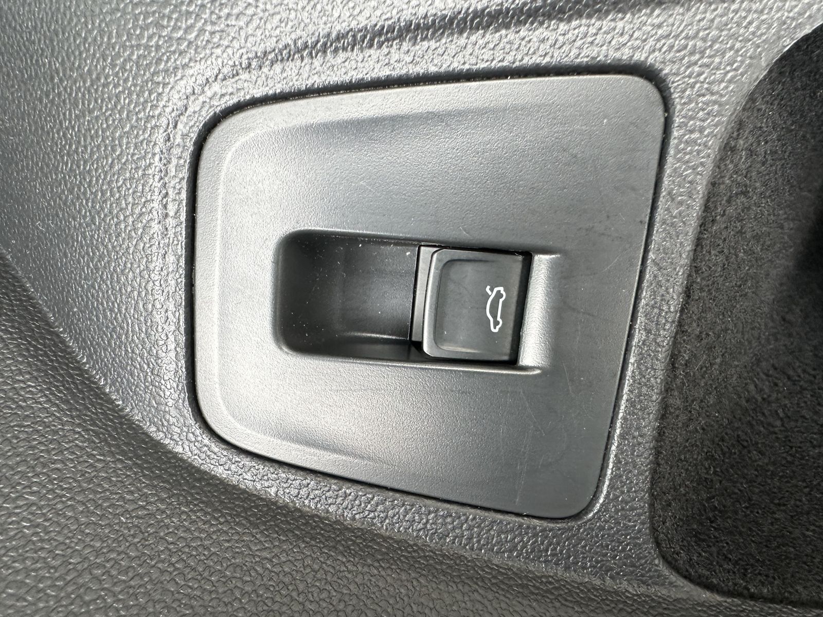 Fahrzeugabbildung Volkswagen Tiguan Allspace Elegance 4M NAV+LED+PANO+AHK+VC