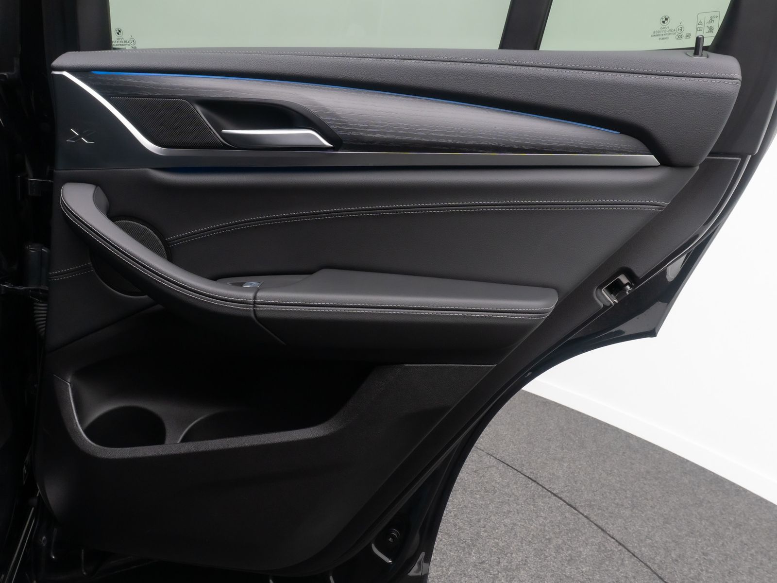 Fahrzeugabbildung BMW X3 xD30e M Sport Komfort AHK HUD DAB 360°HiFi