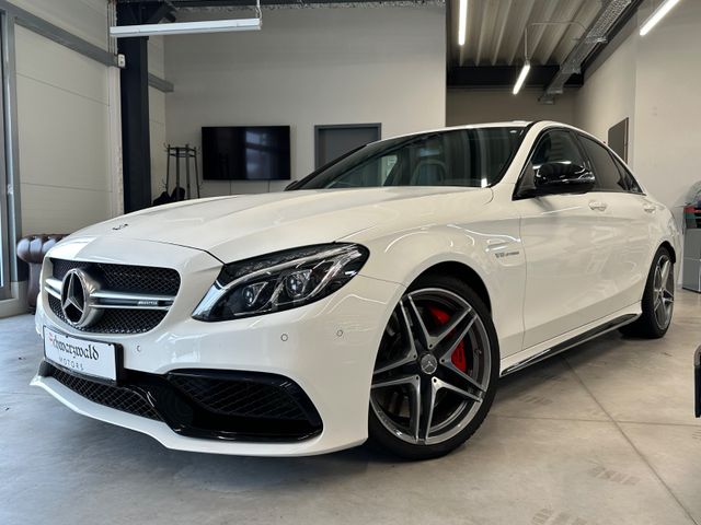 Mercedes-Benz C 63 S AMG Drivers Package Performance Sitze