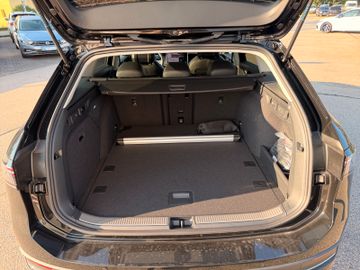 Volkswagen Passat Var. 2.0 TDI 150PS Business, MATRIX, AHK