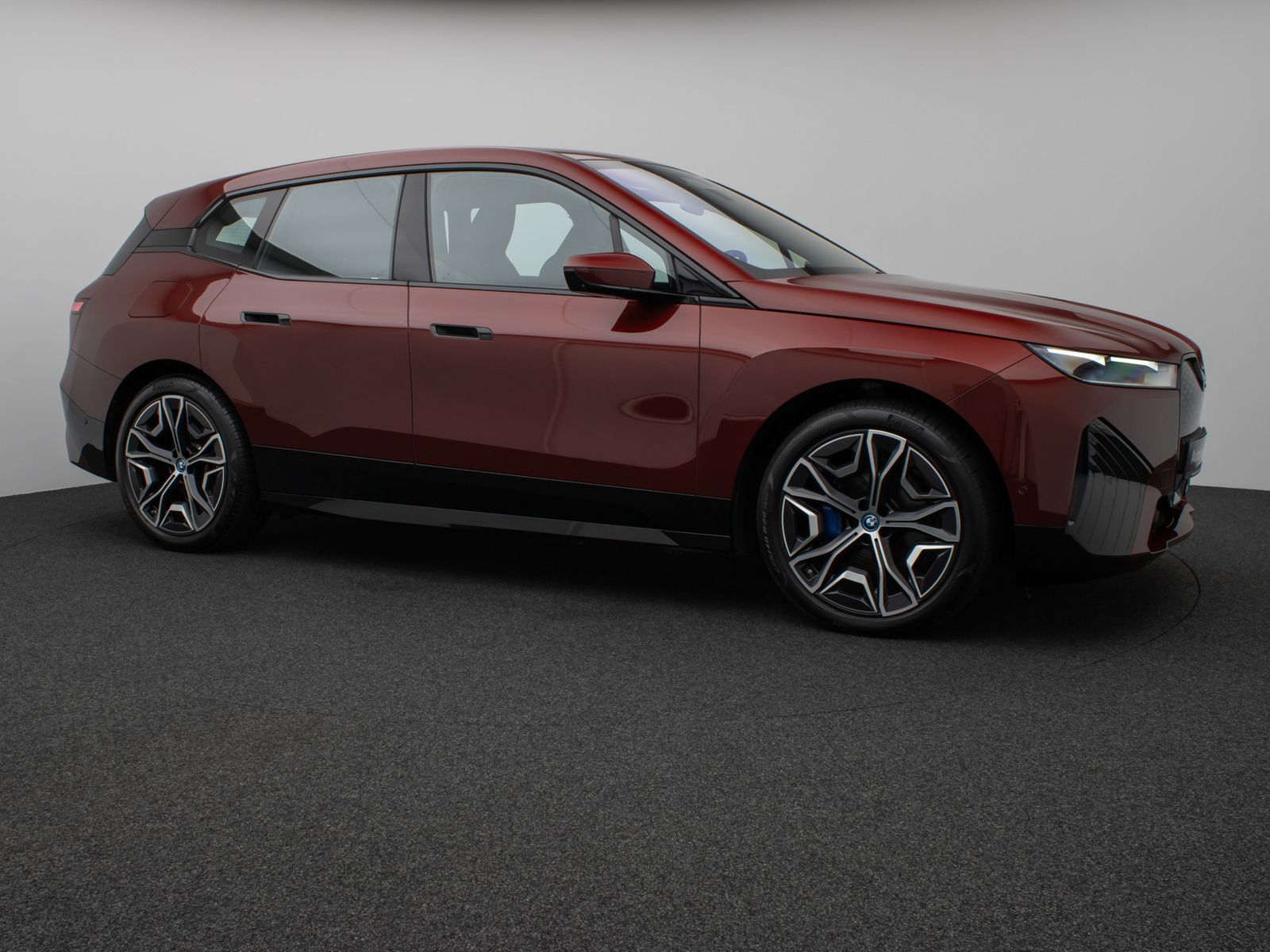 Fahrzeugabbildung BMW iX xD40 360° DAB H/K ACC Komfort Sport 22Zoll