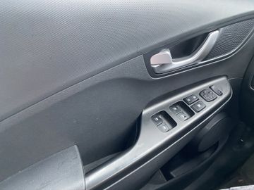 Hyundai Kona Select Elektro Kam.+KeyLess+Navi+SHZ+ACC